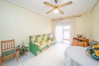 Appartement à Gaspar Perelló. Piso en venta  torrevieja la mata