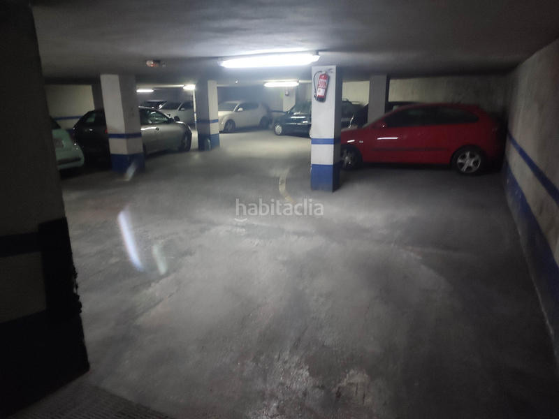 Foto a098e27c-a21e-4fd5-bb90-cf0b465ecc25. Parking coche garaje en venta botànic, en El Botànic Valencia