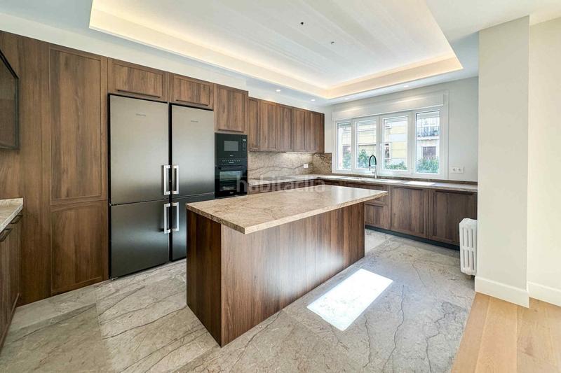 Foto 22c84819-4b4d-45b9-a8e4-7f9dfe81ff34. Alquiler piso  en alquiler argelles en Argüelles Madrid