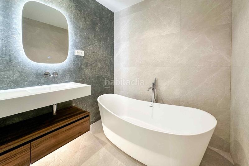 Foto b5e16ab1-ec38-4ea0-9418-e1f384b0c685. Location appartement avec chauffage dans Argüelles Madrid