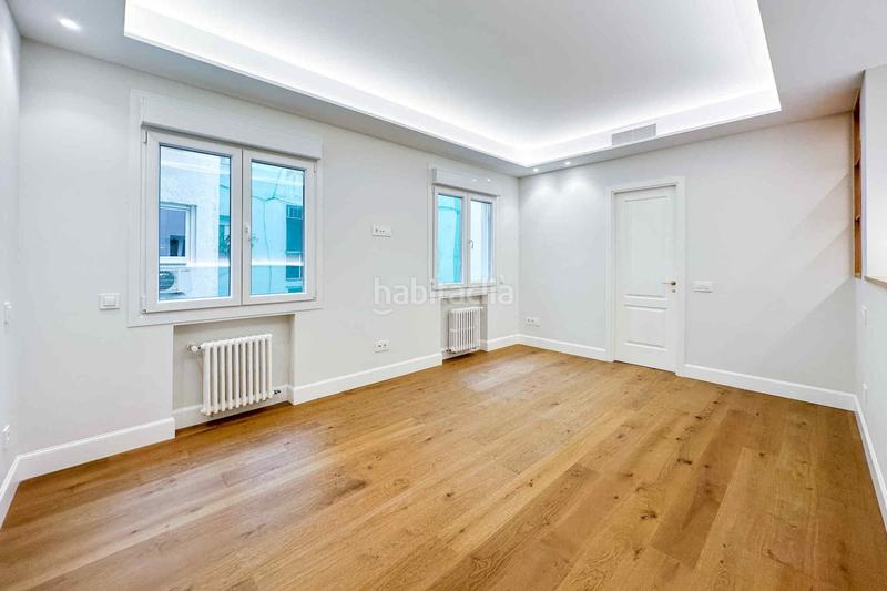 Foto 9deea4d1-e001-4f00-a5ba-f50dbd9d5144. Rent flat with heating in Argüelles Madrid