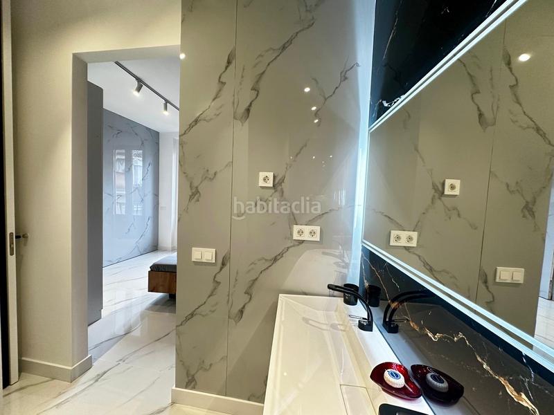 Foto 9f9b82aa-36d5-47f0-bff6-58a189323a84. Etagenwohnung in Sol Madrid