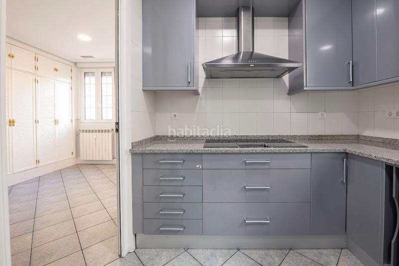 Foto 15f77e4e-a0e8-4fc1-bb2a-d9964a1836f4. Miete etagenwohnung mit heizung in Recoletos Madrid
