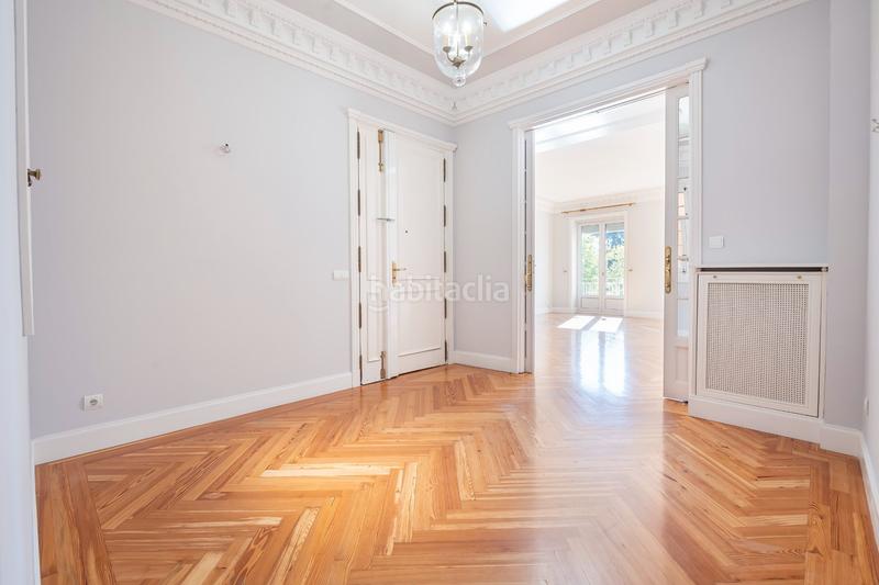 Foto 5f56f19f-7f7b-4852-acc7-282309b24e0a. Miete etagenwohnung mit heizung in Recoletos Madrid