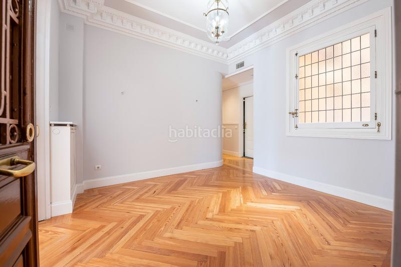 Foto 6cbbfd78-6c87-4f76-aff1-d1f7f096bfdb. Rent flat with heating in Recoletos Madrid