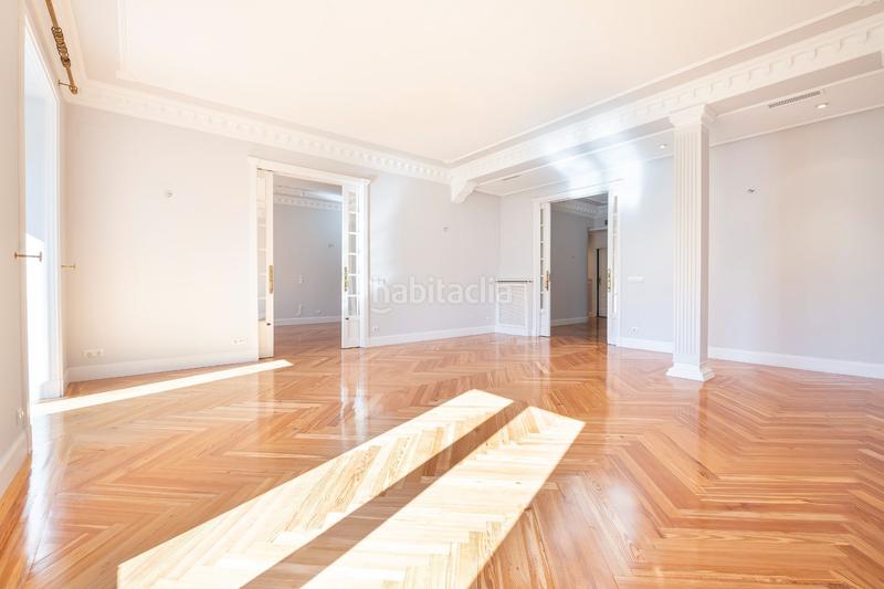 Foto ce222078-1e8a-4ce9-9e05-362934fceff7. Rent flat with heating in Recoletos Madrid