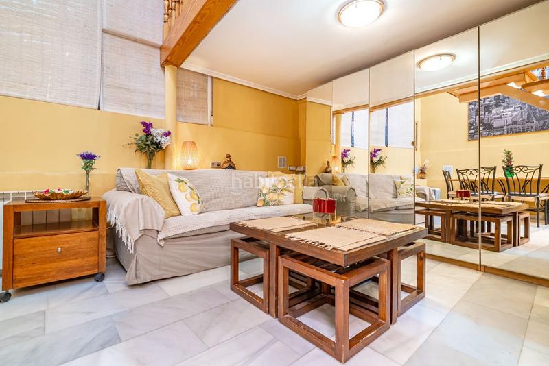 Foto f380cf28-9bb3-4e3a-8920-3652ef76462a. Zweistöckige wohnung mit heizung in Fuente del Berro Madrid