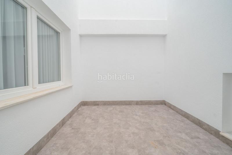 Foto b55413c0-d55a-4835-8c65-fdebb3357c07. Edifici a Centro - Muelle Pesquero Torrevieja