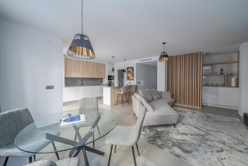 Foto df50b841-687f-4f43-8ad1-09eb143de45d. Edifici a Centro - Muelle Pesquero Torrevieja