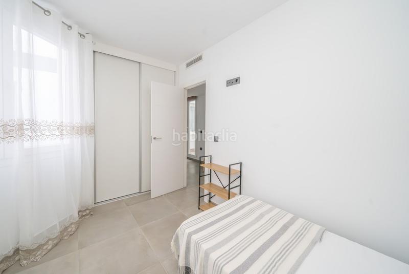 Foto f77c4cc2-2b8c-4421-a48b-49cb3003be25. Edifici a Centro - Muelle Pesquero Torrevieja