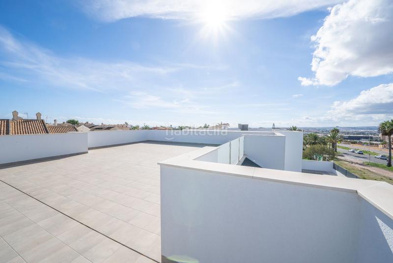 Foto 1797a5a5-357b-4f49-a8a7-bd2918702c10. Xalet amb calefacció piscina a Aguas Nuevas Torrevieja