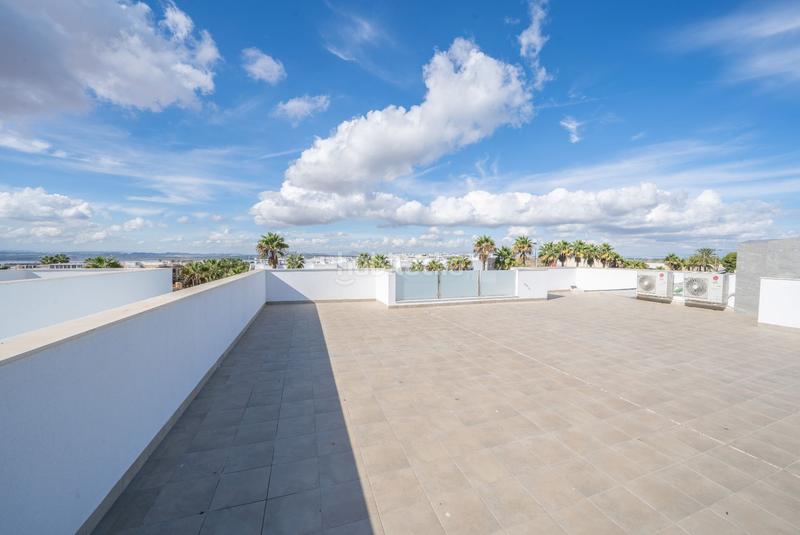 Foto 443e797e-e645-4bce-bee2-e8fa5475319b. Xalet amb calefacció piscina a Aguas Nuevas Torrevieja