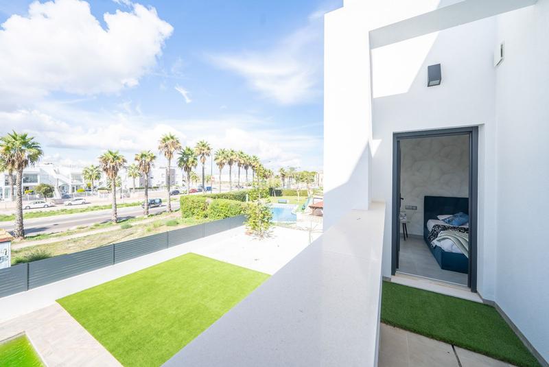 Foto 80dd5159-23d5-4211-842f-94fcfd1b4693. Xalet amb calefacció piscina a Aguas Nuevas Torrevieja