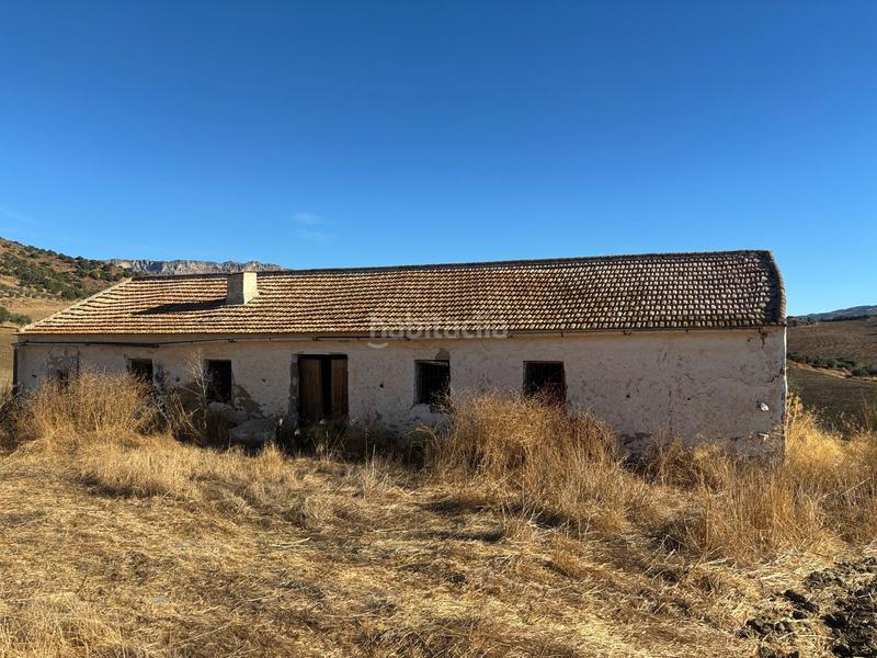 Foto b7396373-c8ba-492e-9d07-45cee109a971. Wohngrundstück in Almogía