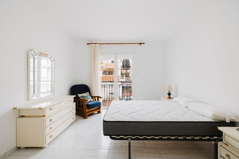 Foto 50286b57-3b7f-43ec-8893-50bb401ade31. Casa adossada a Urbanización Santa Rosa Torrox