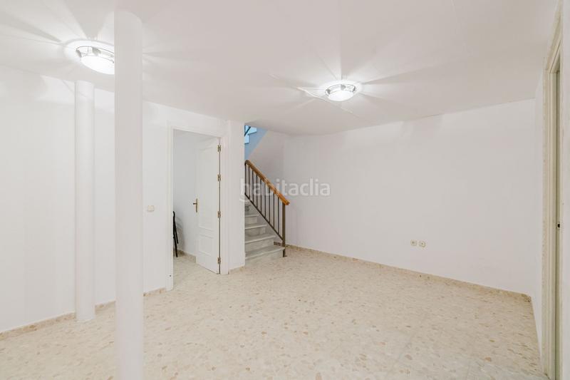 Foto 5a615224-12b2-4033-b35d-0df15e0c2075. Casa adossada a Urbanización Santa Rosa Torrox