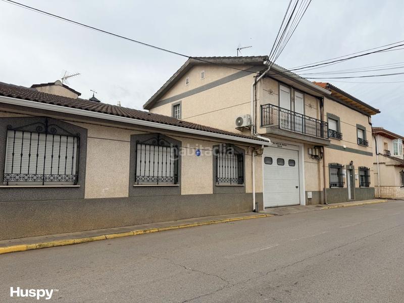 Foto f451e3e2-bc0d-45c4-9b9c-e0c5905a1ab6. Casa con piscina in Villarejo de Salvanés