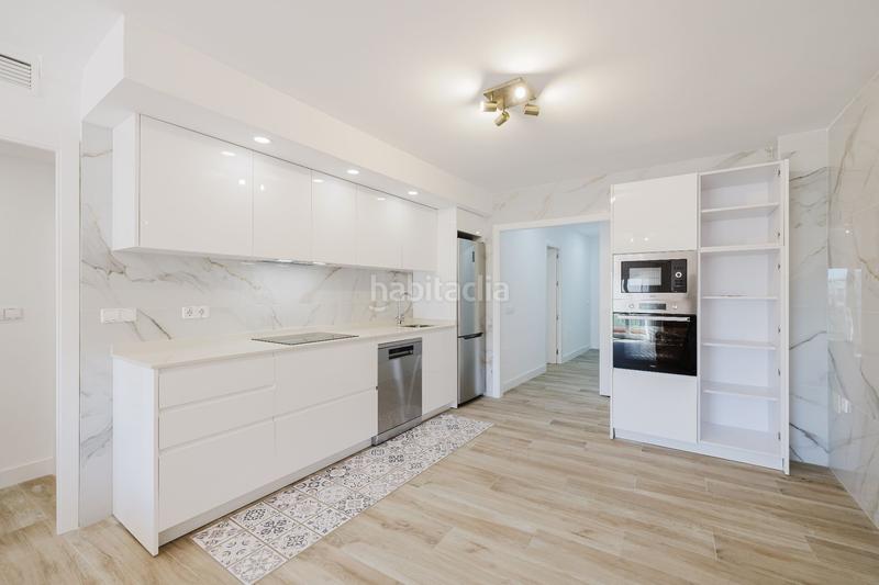 Foto bf5bd8b5-e6c6-4efb-a67f-71547631606d. Alquiler piso  en alquiler plaza victoria, en Málaga