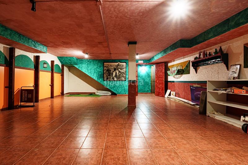 Foto f153bcae-8049-41be-9a06-67e0850bc916. Bureau dans Arenas de San Juan