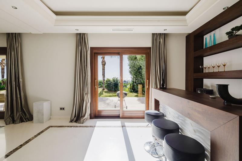 Foto 2ef22ec8-3b50-4e42-9f11-02bdfe2c2a3e. Affitto chalet con piscina in Los Flamingos Benahavís