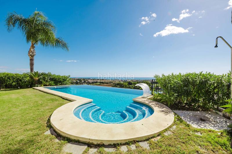 Foto a704e3f1-abe7-40cd-b54a-03bc822e995b. Rent chalet with pool in Los Flamingos Benahavís