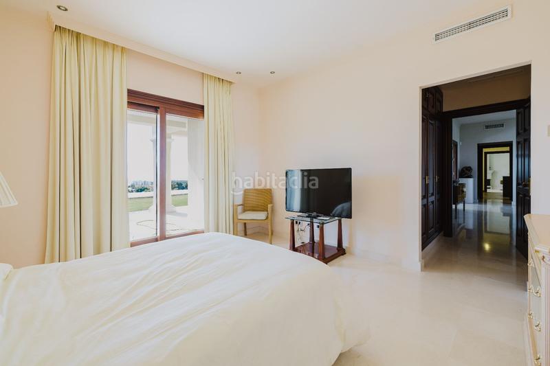 Foto e3abe205-9b99-47a6-b79c-4d4e4de10196. Rent chalet with pool in Los Flamingos Benahavís