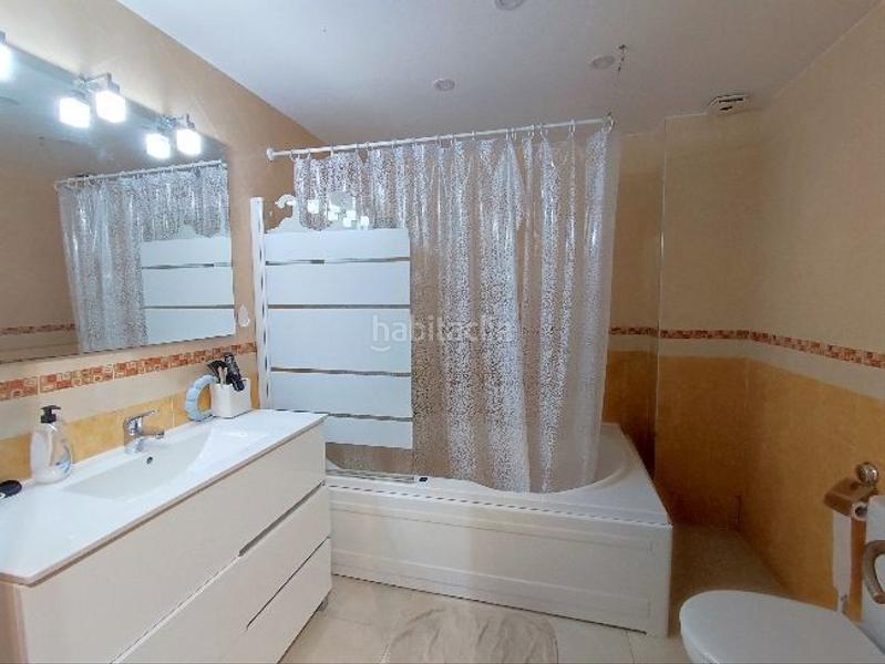 Foto 19d2d85d-f51f-4de9-b3a8-8b9365bb4ac9. Zweistöckige wohnung mit heizung in El Cortijuelo Málaga