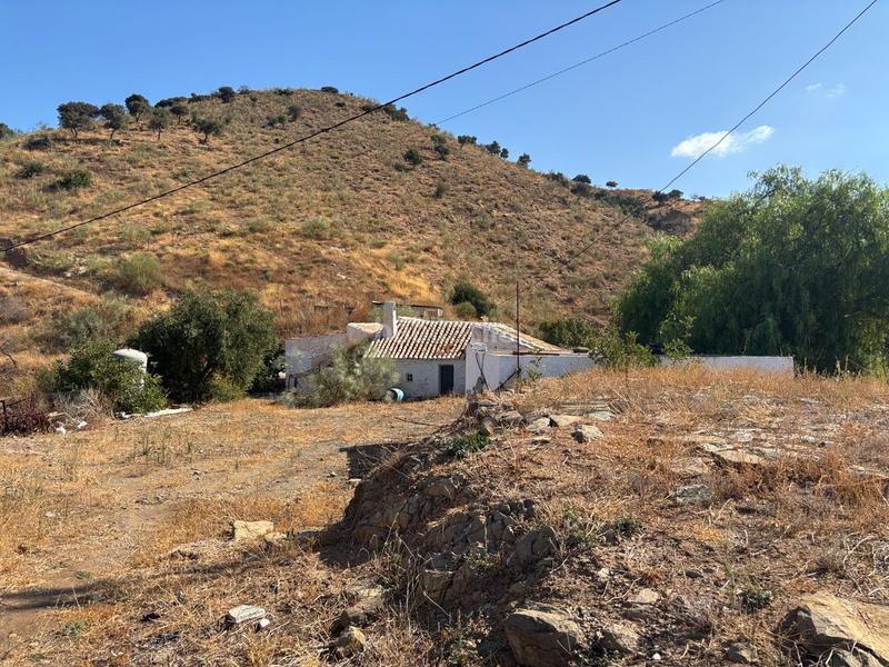 Foto bda02293-15e4-46b3-9655-4156f3a10112. Casale in Almogía