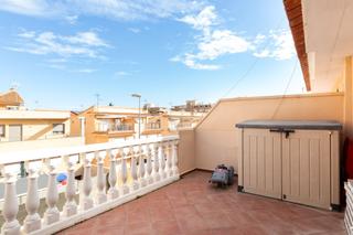 Haus in Nuevo Centro. Adosado en venta  puerto de sagunto