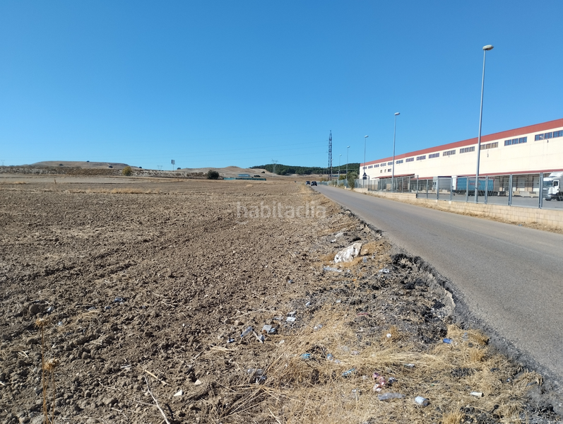 Foto 1015cc6c-6eda-4ae2-acad-4bfc576d4863. Terreno residencial parcela industrial en venta ciempozuelos en Valdemoro