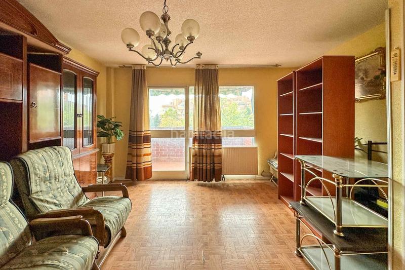 Foto 0e930ea8-ebc4-4a74-a827-055c28e55d7a. Piso  en venta Entrevías, en Entrevías Madrid