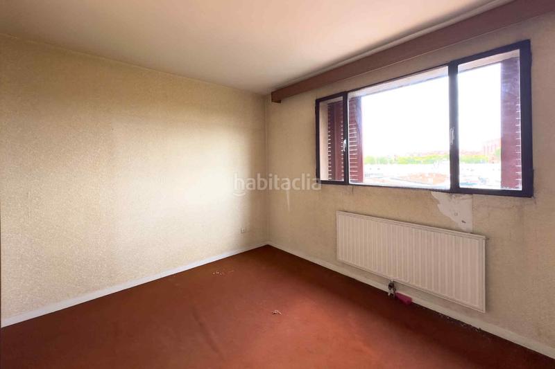 Foto cdbe0bdc-ac3d-43ac-9ad1-4aff0692d905. Piso  en venta Entrevías, en Entrevías Madrid