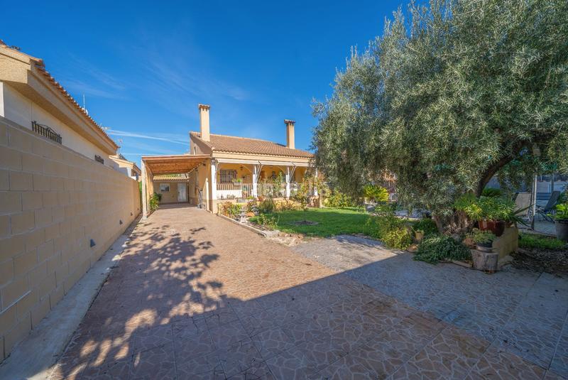 Foto d9edee48-3fb5-4ccd-9e71-2a6381dc9eba. Casa a La Huerta Mutxamel