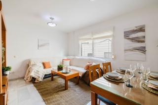 Piso en El Molinillo - Capuchinos. Piso en venta  málaga, centro histórico