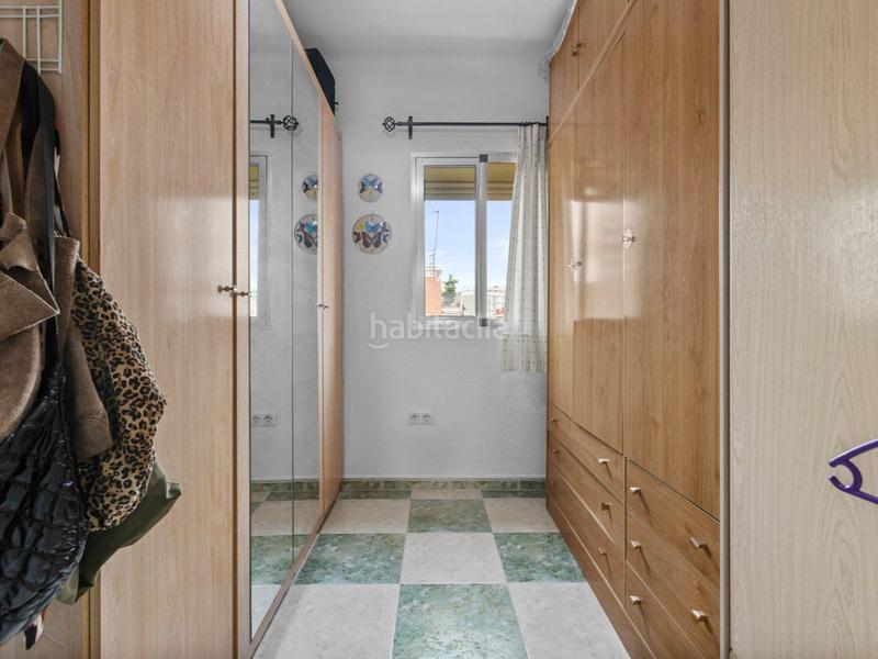 Foto f575345a-94c1-4990-8660-2da567a1fea7. Pis amb calefacció a San Pablo Sevilla