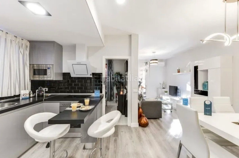 Foto 286fddcc-1952-465b-9258-4534cfa4dcdd. Piso  en venta embajadores, en Embajadores-Lavapiés Madrid