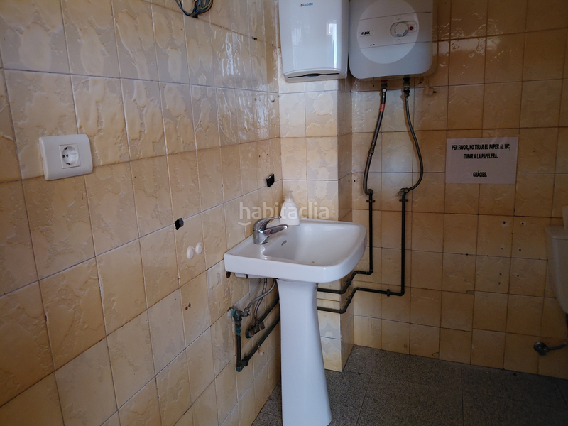 Foto 36f43d42-70ef-4e1d-8de6-6b3405ba7eeb. Local comercial a Corbera