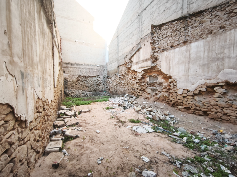 Foto d9b21ab5-1ae3-4d36-8a53-30a1f8a3e688. Terreno residenziale in Carolinas Altas Alicante