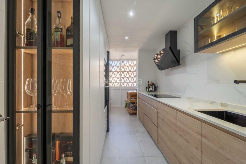 Foto cb251a32-3bf0-4a1e-8c7b-4224a765a10e. Àtic amb piscina a Zona Centro Comercial Torrequebrada Benalmádena