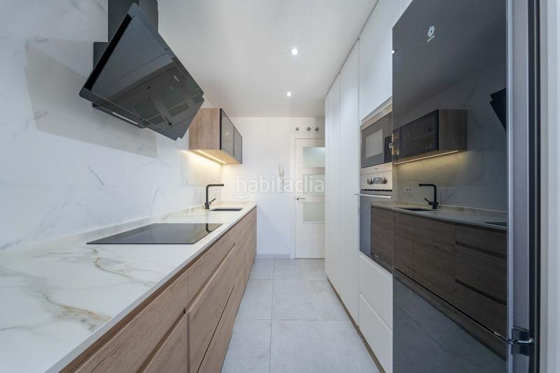 Foto ea2844b0-af5d-456a-8e8a-cad268122807. Àtic amb piscina a Zona Centro Comercial Torrequebrada Benalmádena