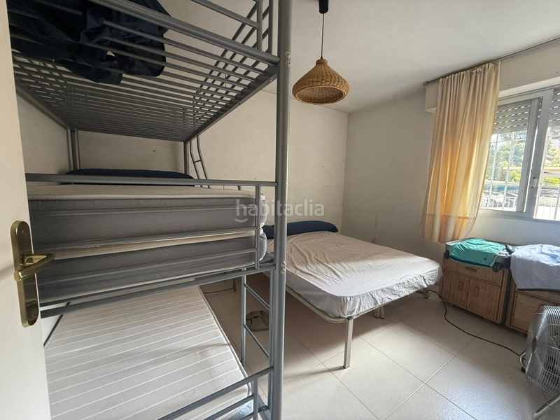 Foto 21951555-bbf2-4100-9f6d-6488d661e2a3. Rent flat with heating pool in Playa Poniente Benidorm