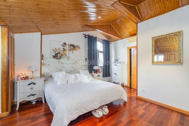 Foto 2680e4fc-55cf-496d-b558-84991d9d13d0. Maison jumelée avec chauffage piscine dans Timón Madrid