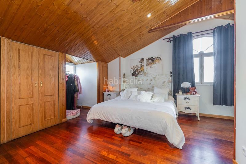 Foto 6ea60c4f-3510-4d29-a2fe-a3335fbe2afc. Maison jumelée avec chauffage piscine dans Timón Madrid