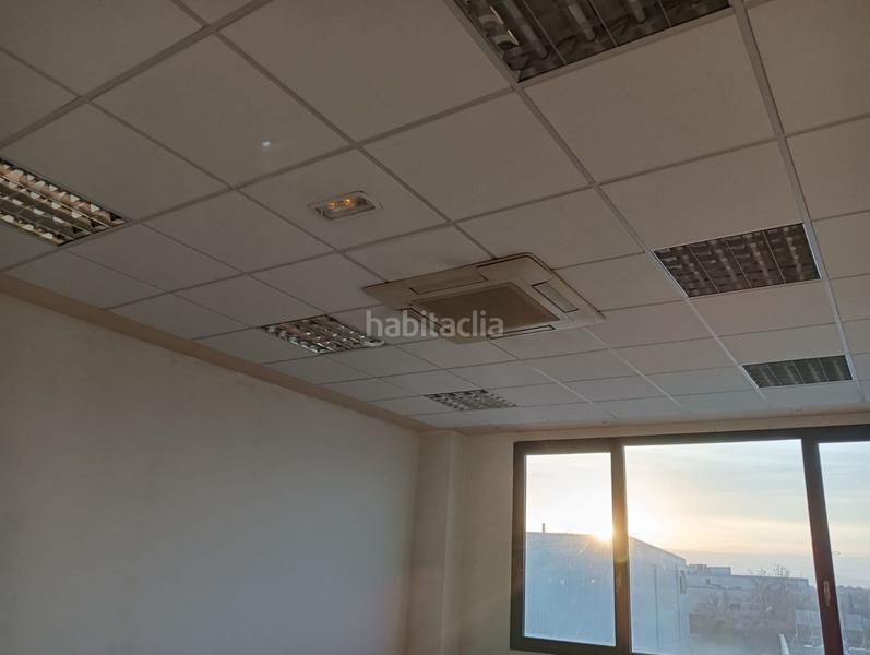 Foto 30564fb0-f203-4ff3-abdf-93f5167eb1b8. Lloguer oficina amb calefacció a La Garena Alcalá de Henares