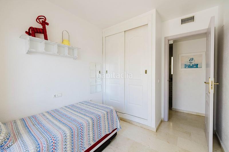 Foto b047d48f-e8f9-403e-bdad-2396b2a74f93. Ático  en venta , málaga en Zona Centro Comercial Torrequebrada Benalmádena