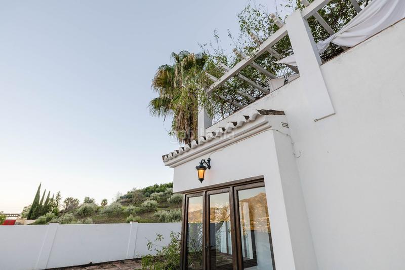 Foto b56a0f70-2ec6-4de4-bde1-2ace34a2169c. Finca rústica casa rural en venta en Torrox pueblo Torrox