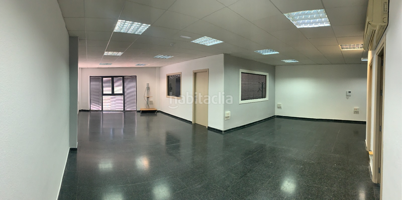 Foto 0616d223-0fa2-4f70-aa59-84bb18395fde. Lloguer local comercial a La Luz - El Torcal Málaga