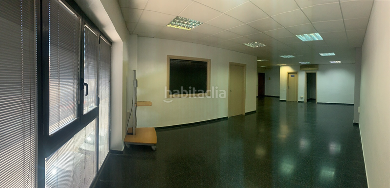 Foto bdc60b7d-3420-48d3-9d24-d0f7283e3ccd. Lloguer local comercial a La Luz - El Torcal Málaga