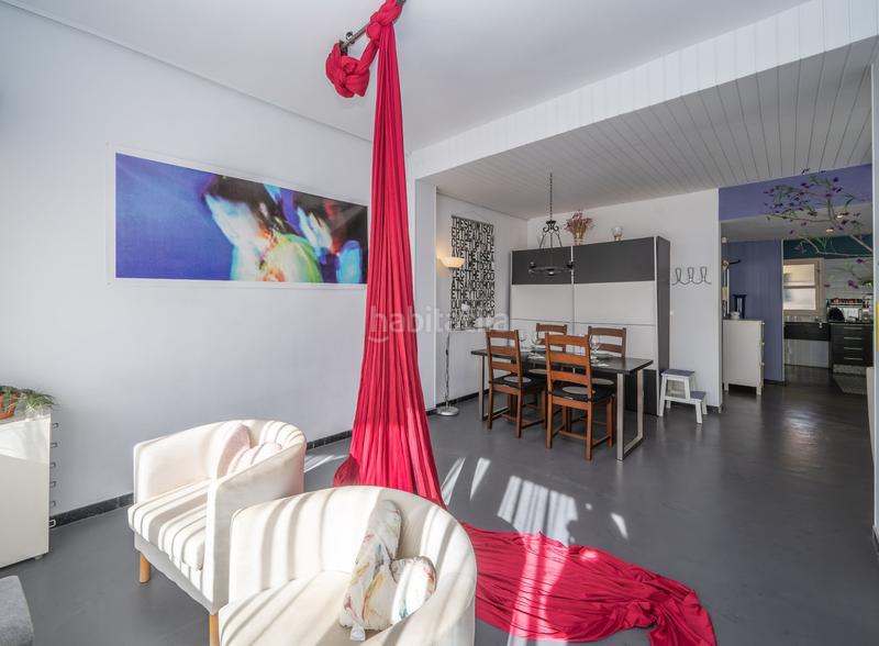 Foto 7d674ff8-c5f7-4383-afe1-115699c8e12f. Pis amb calefacció a Carolinas Bajas Alicante