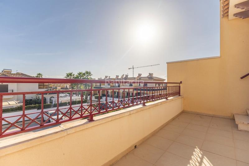 Foto 5c7657e2-3601-4a88-84b3-6846b74586e5. Casa a schiera in Rojales